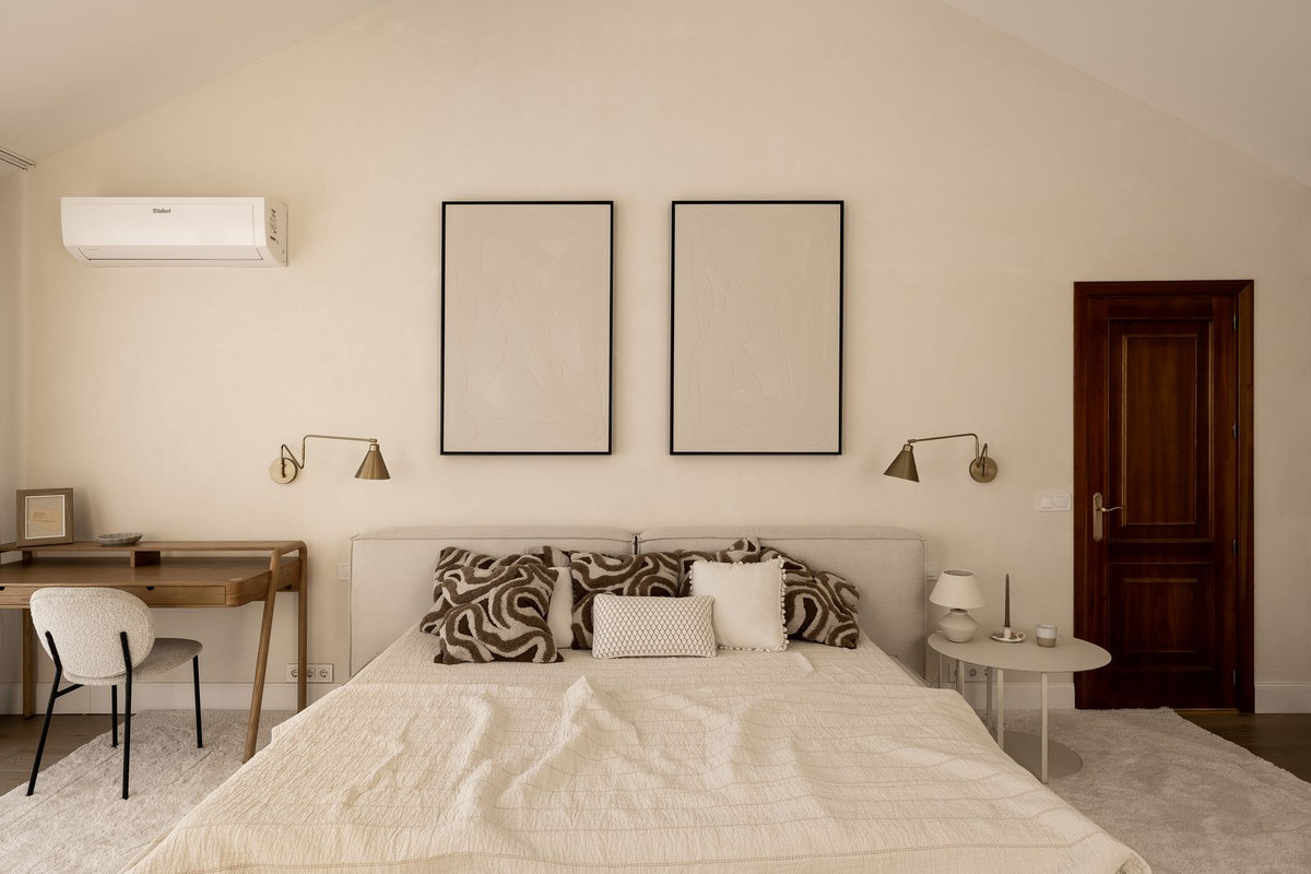 7 Bed Townhouse for sale in El Rosario Costa Del Sol, Málaga, Spain