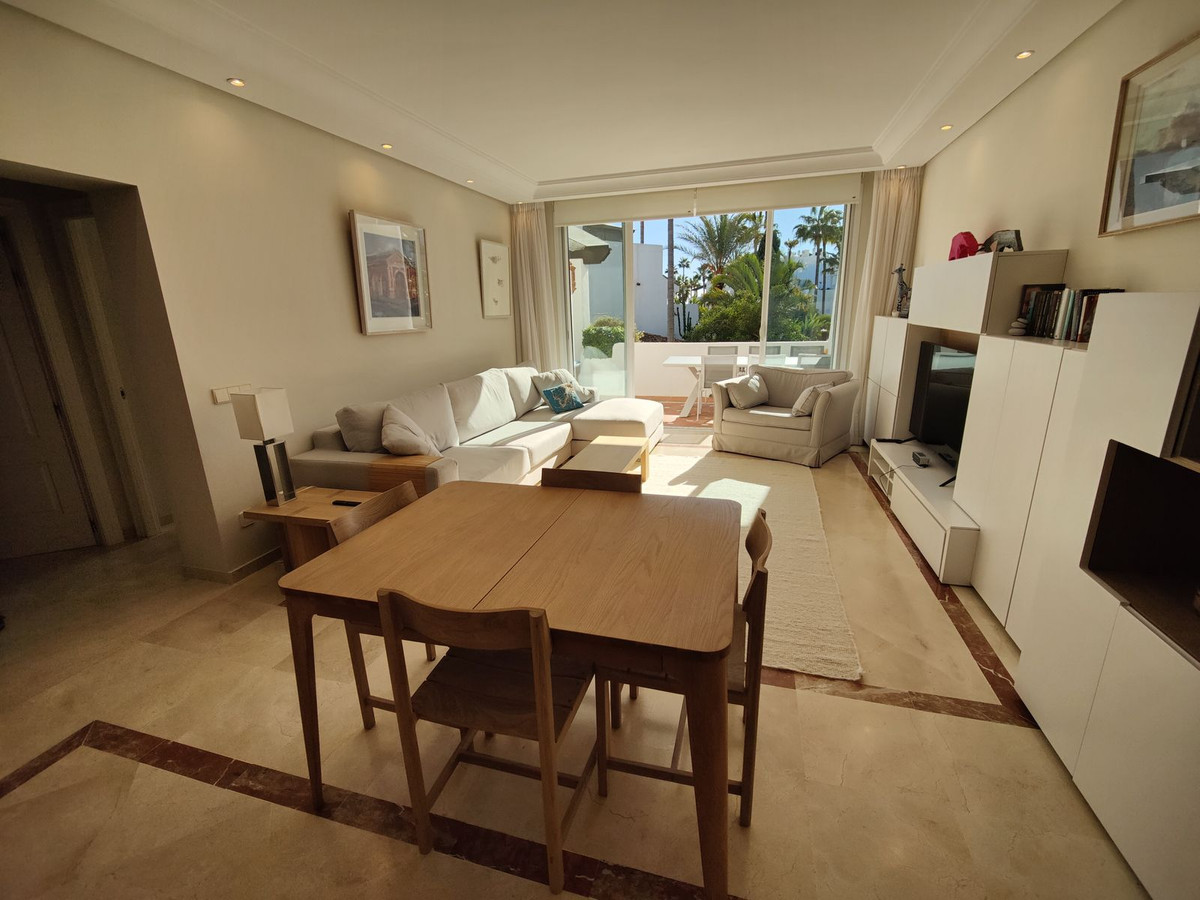 3 Bed Apartment for sale in Puerto Banús Costa Del Sol, Málaga, Spain