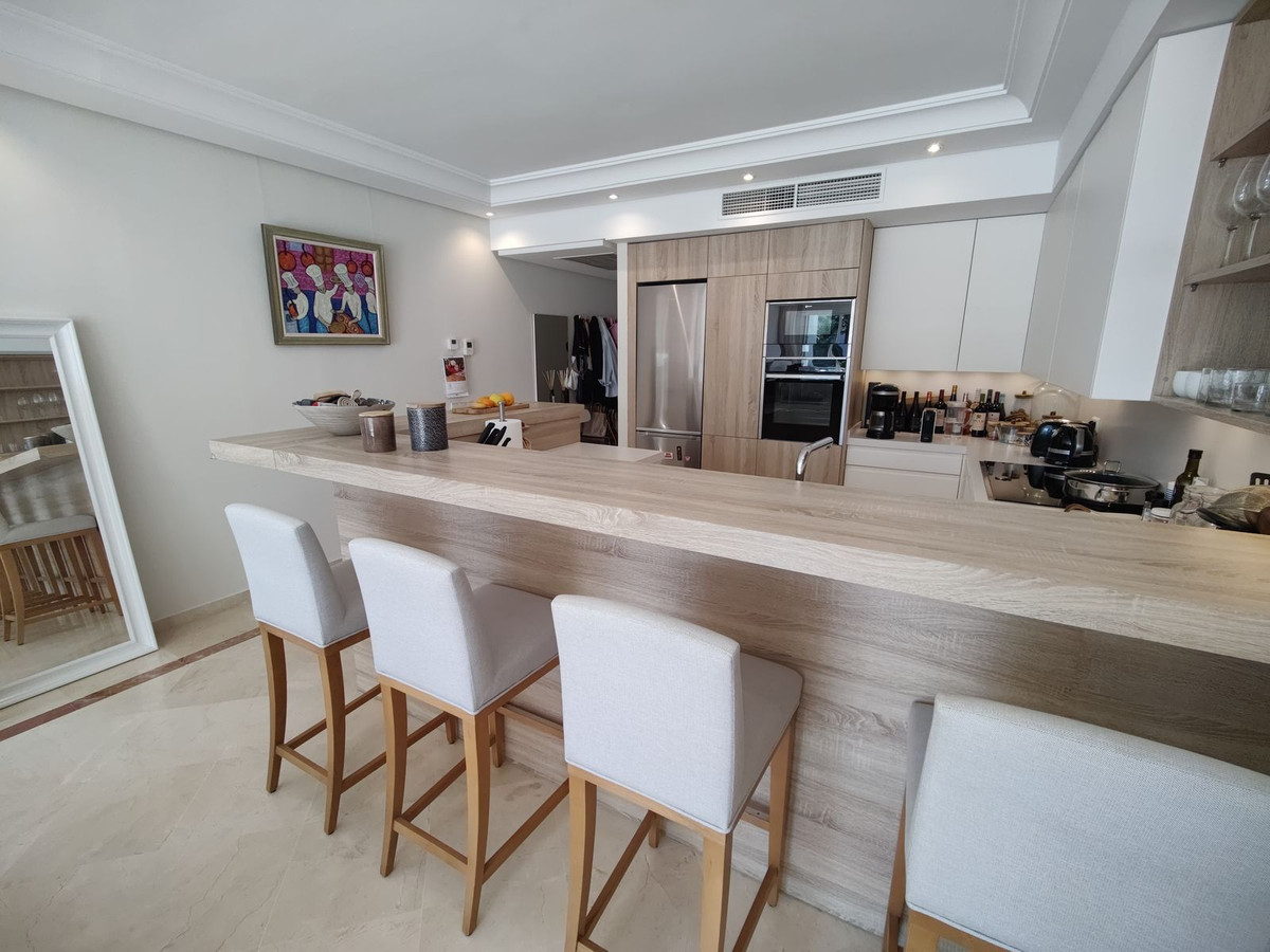 3 Bed Apartment for sale in Puerto Banús Costa Del Sol, Málaga, Spain