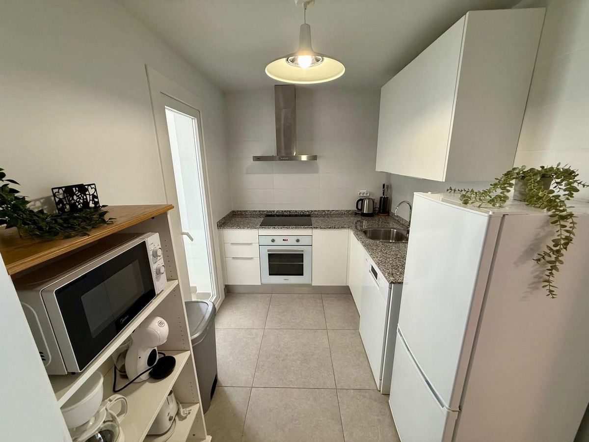 2 Bed Apartment for sale in Estepona Costa Del Sol, Málaga, Spain