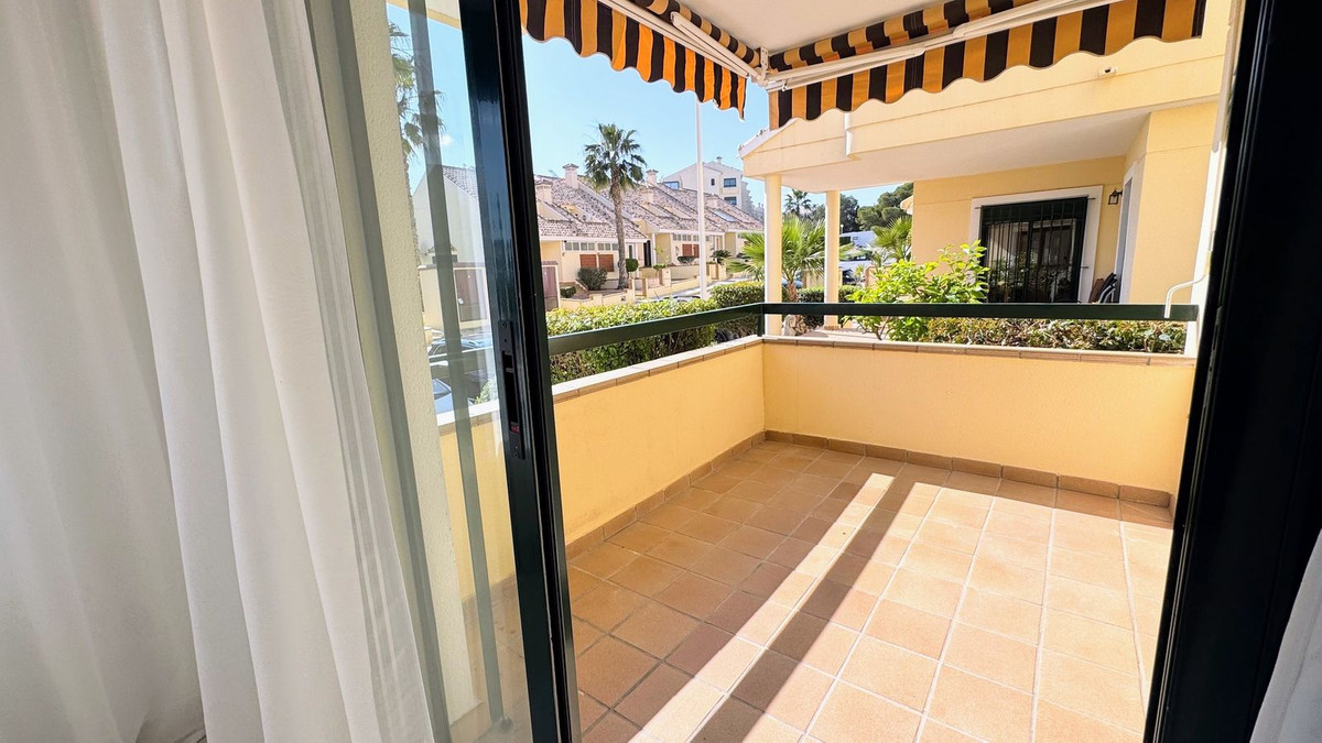 Se vende Apartamento Planta Baja de 2 dormitorios en Costa Blanca, Alicante, España