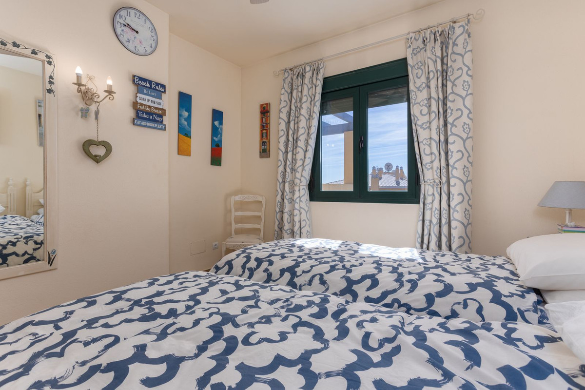 3 Bed Apartment for sale in San Pedro De Alcántara Costa Del Sol, Málaga, Spain