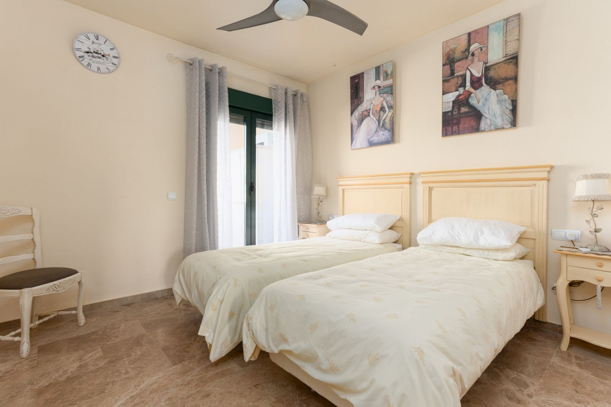 3 Bed Apartment for sale in San Pedro De Alcántara Costa Del Sol, Málaga, Spain