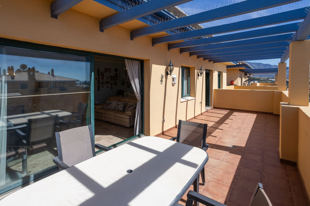 3 Bed Apartment for sale in San Pedro De Alcántara Costa Del Sol, Málaga, Spain
