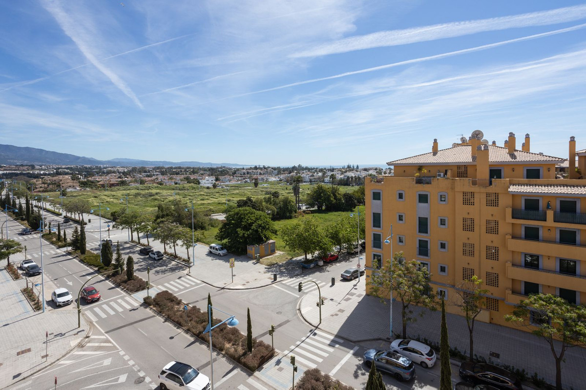 3 Bed Apartment for sale in San Pedro De Alcántara Costa Del Sol, Málaga, Spain