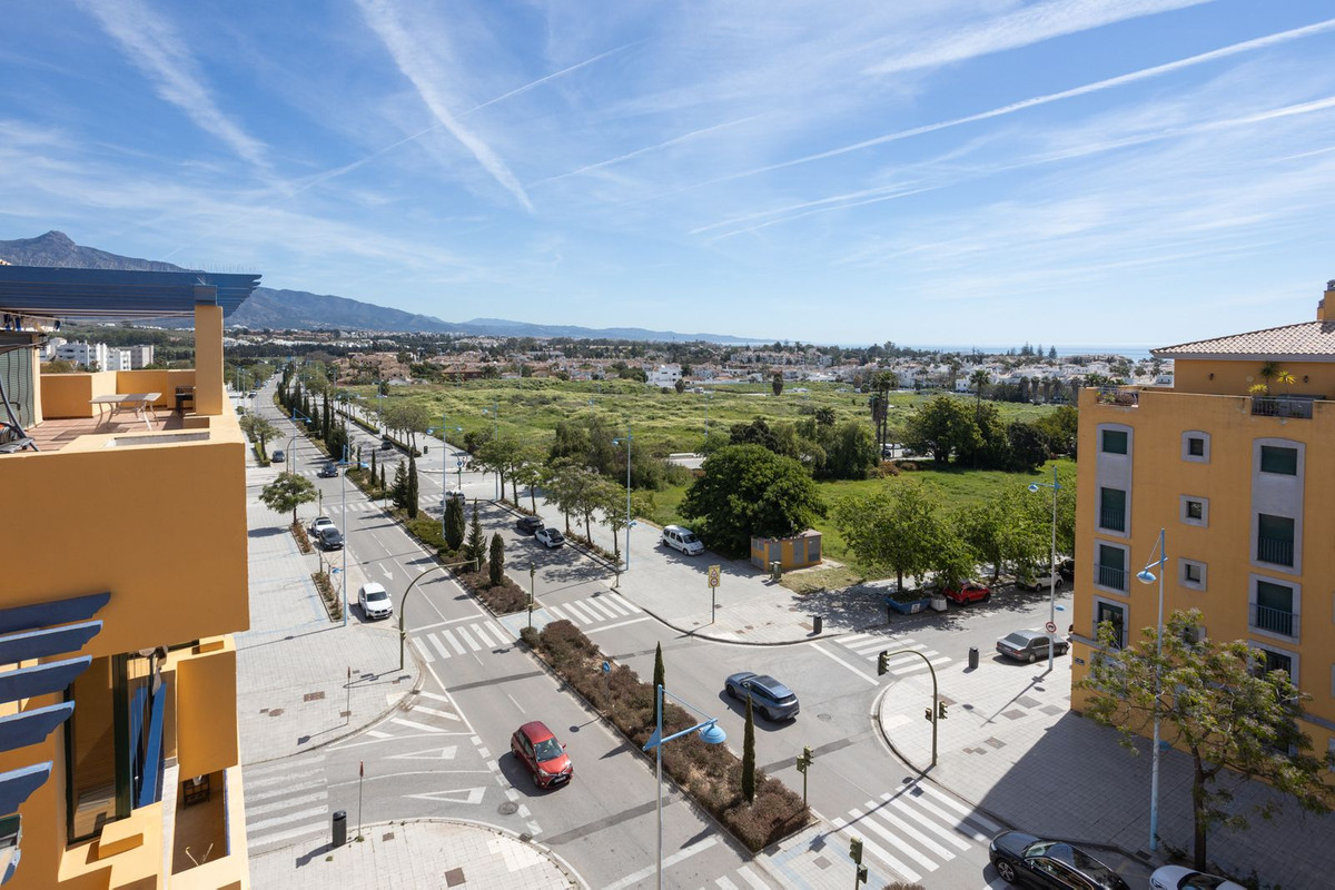 3 Bed Apartment for sale in San Pedro De Alcántara Costa Del Sol, Málaga, Spain
