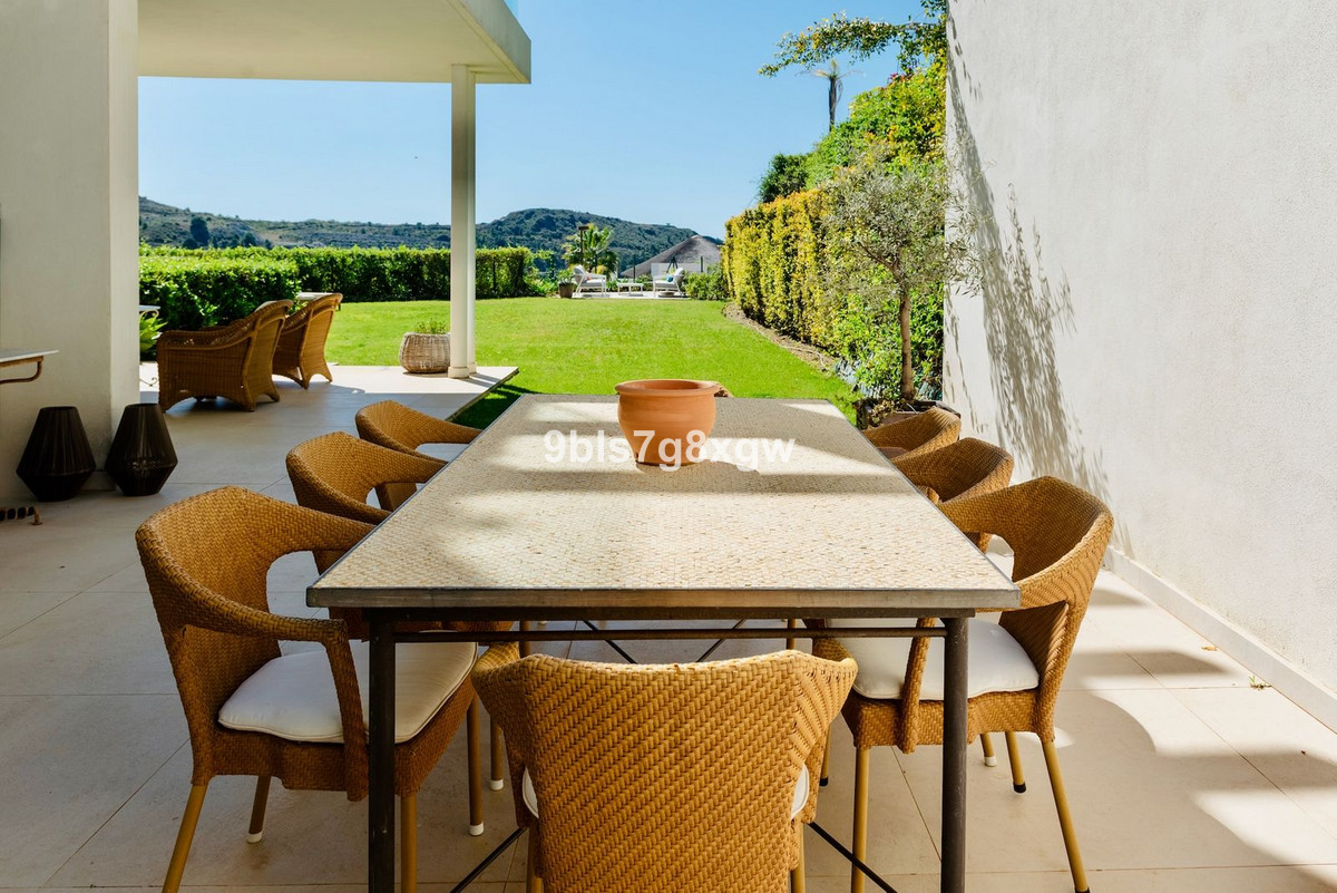 Se vende Apartamento Planta Baja de 3 dormitorios en Costa Del Sol, Málaga, España