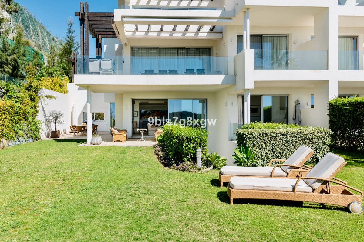 Se vende Apartamento Planta Baja de 3 dormitorios en Costa Del Sol, Málaga, España