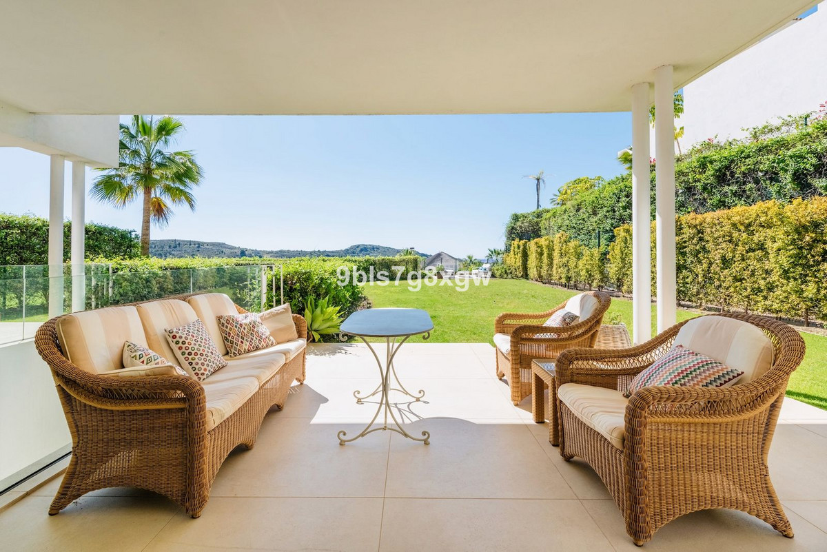 Se vende Apartamento Planta Baja de 3 dormitorios en Costa Del Sol, Málaga, España