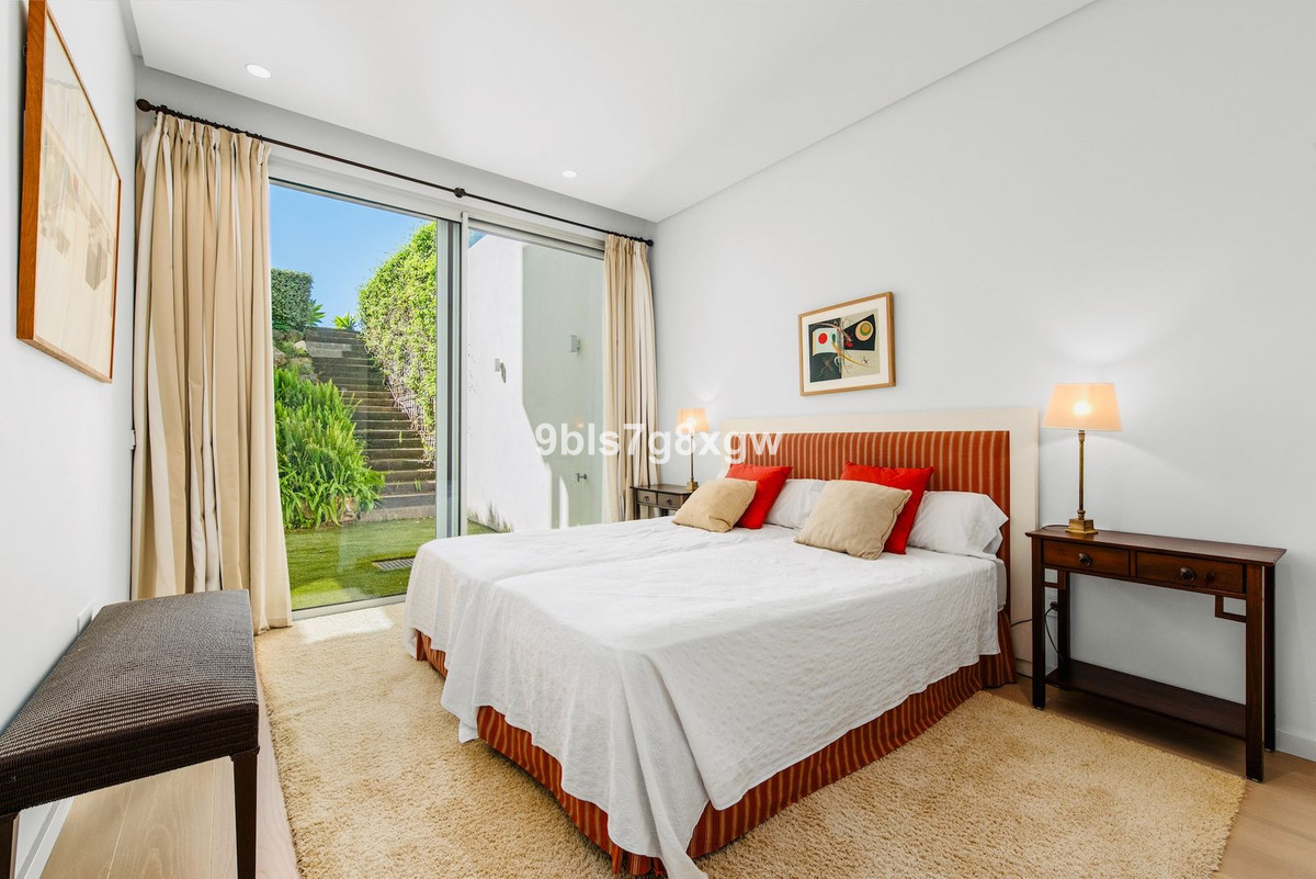 Se vende Apartamento Planta Baja de 3 dormitorios en Costa Del Sol, Málaga, España