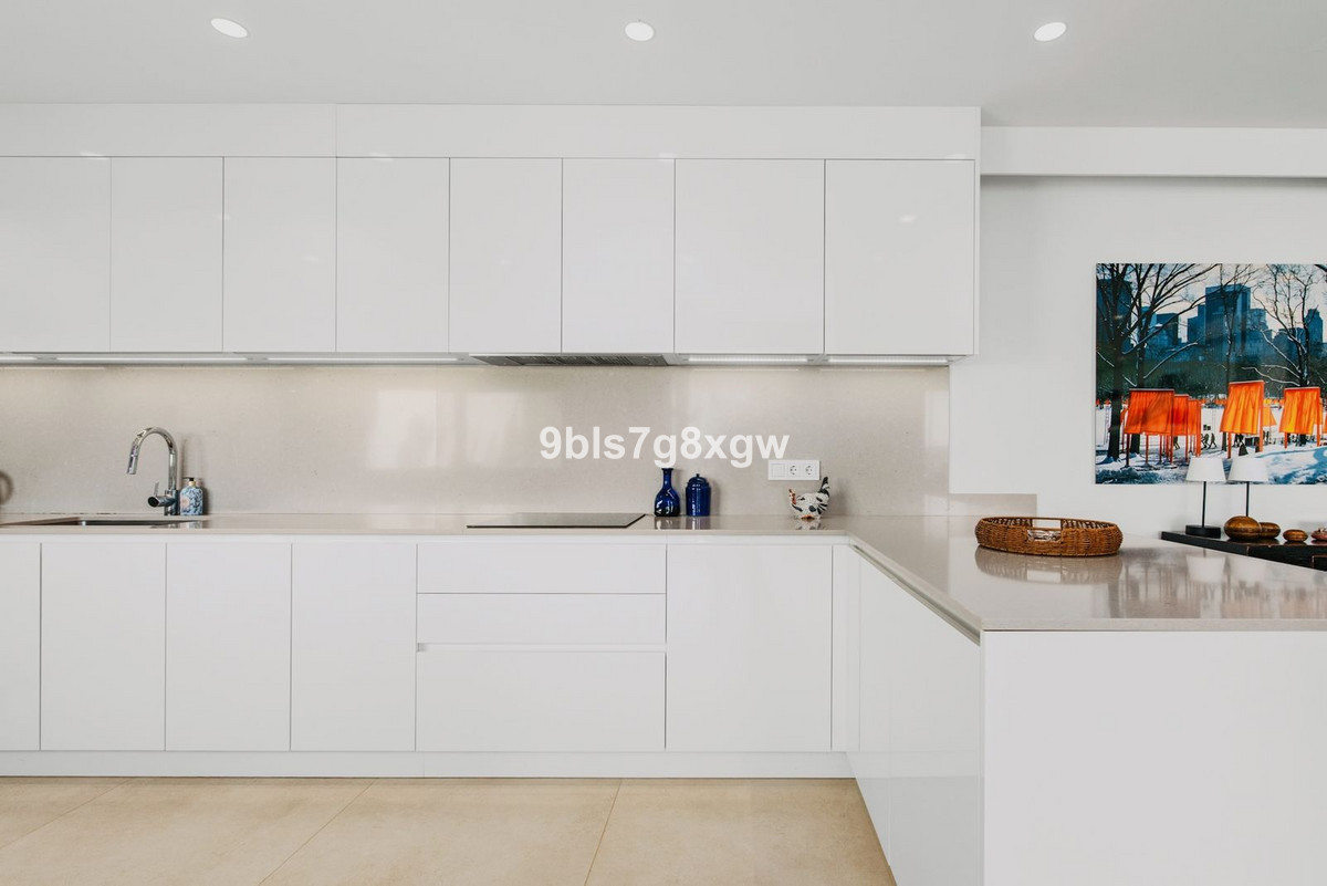 Se vende Apartamento Planta Baja de 3 dormitorios en Costa Del Sol, Málaga, España