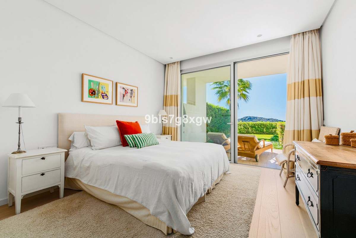 Se vende Apartamento Planta Baja de 3 dormitorios en Costa Del Sol, Málaga, España