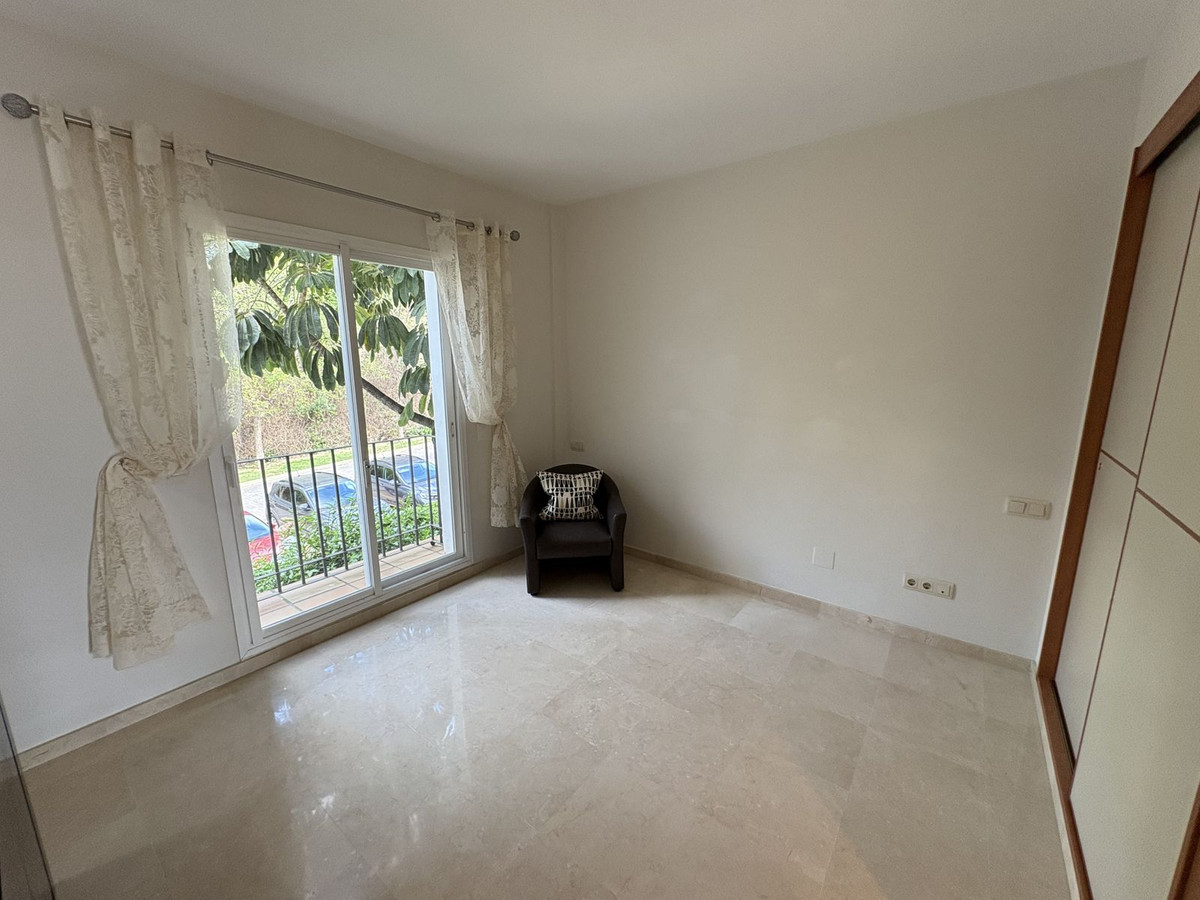 2 Bed Apartment for sale in La Quinta Costa Del Sol, Málaga, Spain