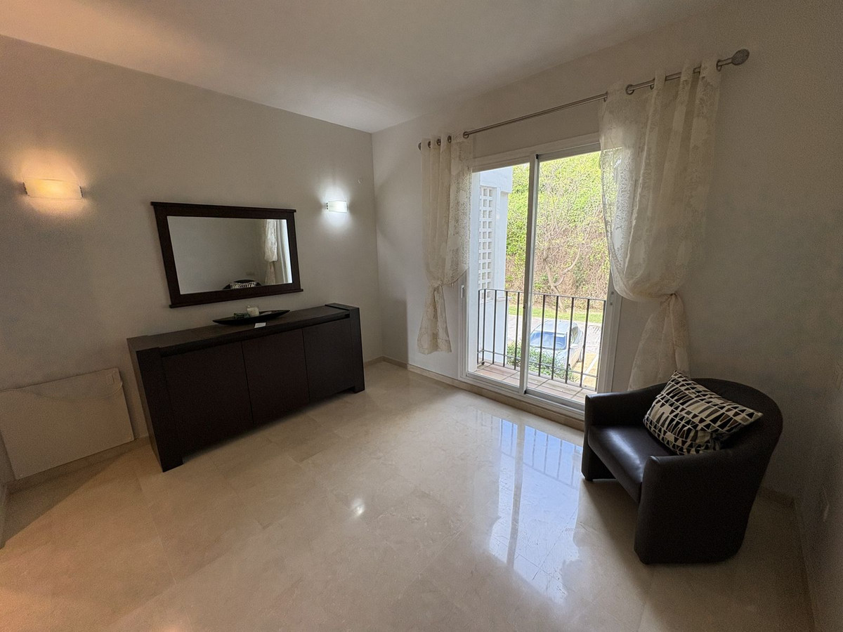 2 Bed Apartment for sale in La Quinta Costa Del Sol, Málaga, Spain