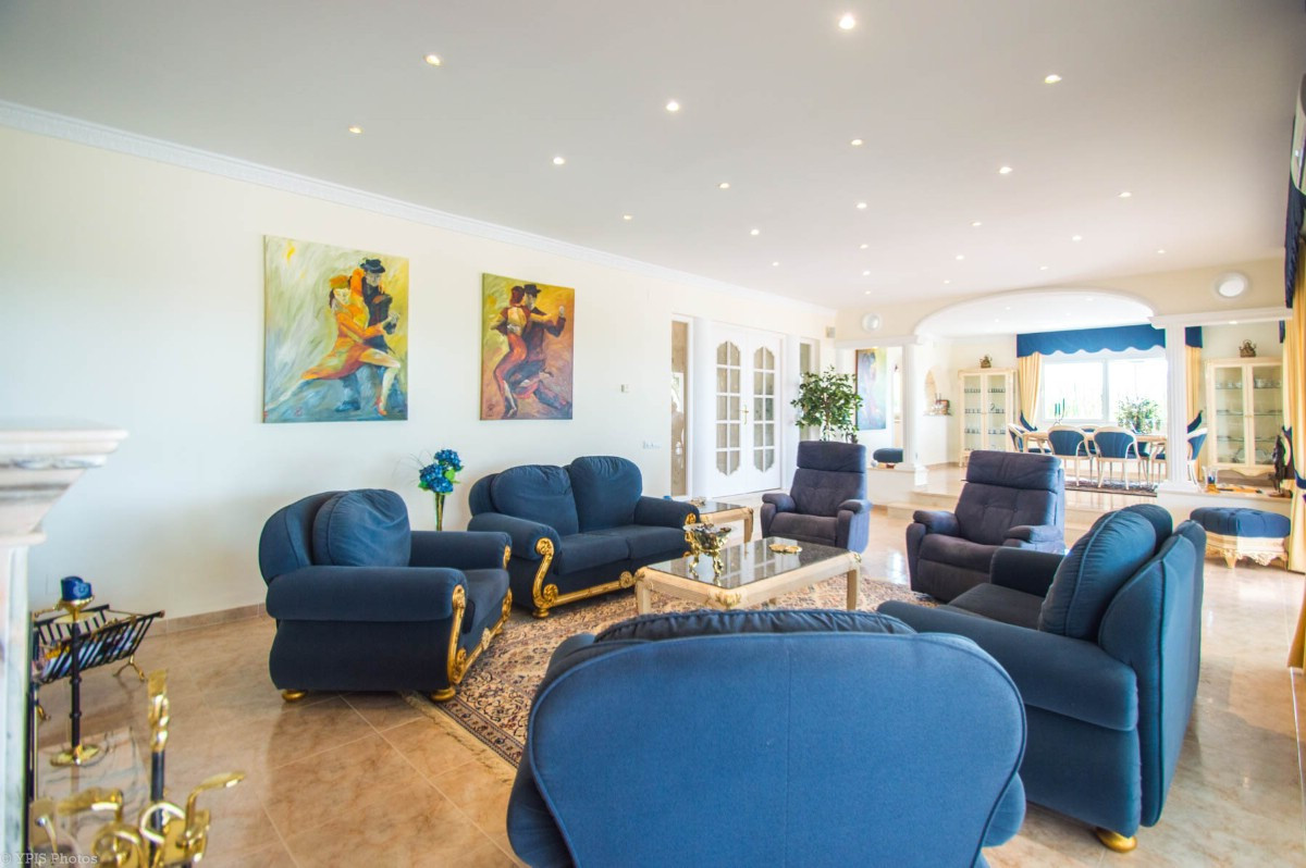 4 Bed Townhouse for sale in Valtocado Costa Del Sol, Málaga, Spain