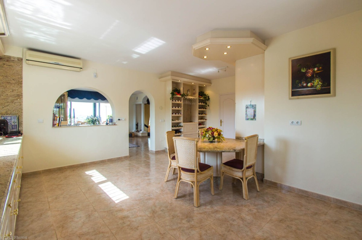 4 Bed Townhouse for sale in Valtocado Costa Del Sol, Málaga, Spain