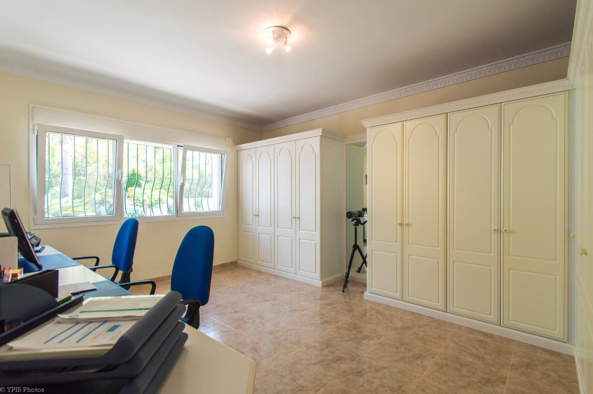 4 Bed Townhouse for sale in Valtocado Costa Del Sol, Málaga, Spain