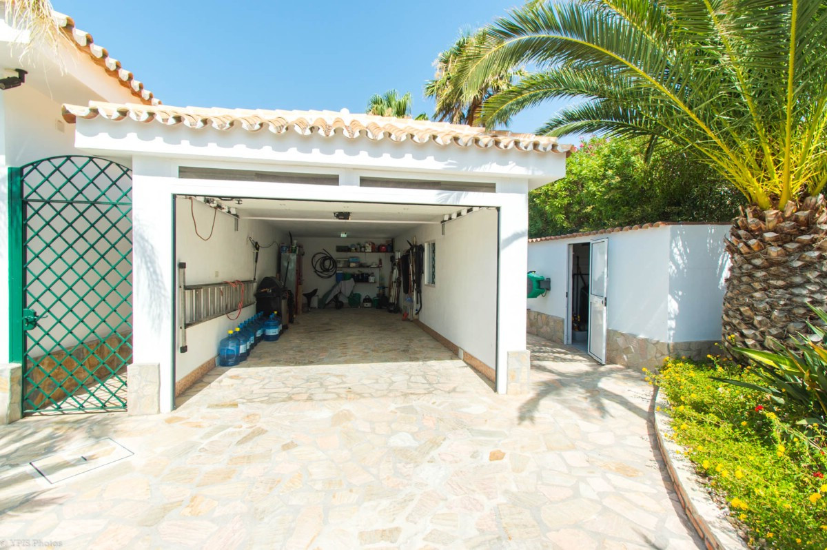 4 Bed Townhouse for sale in Valtocado Costa Del Sol, Málaga, Spain