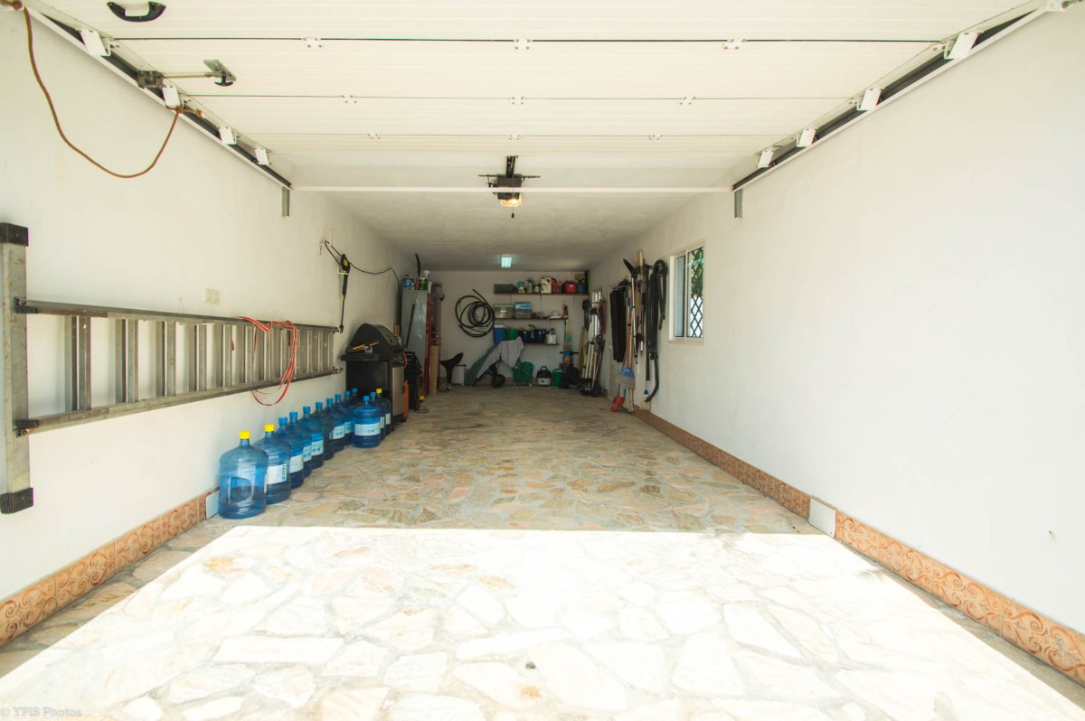 4 Bed Townhouse for sale in Valtocado Costa Del Sol, Málaga, Spain