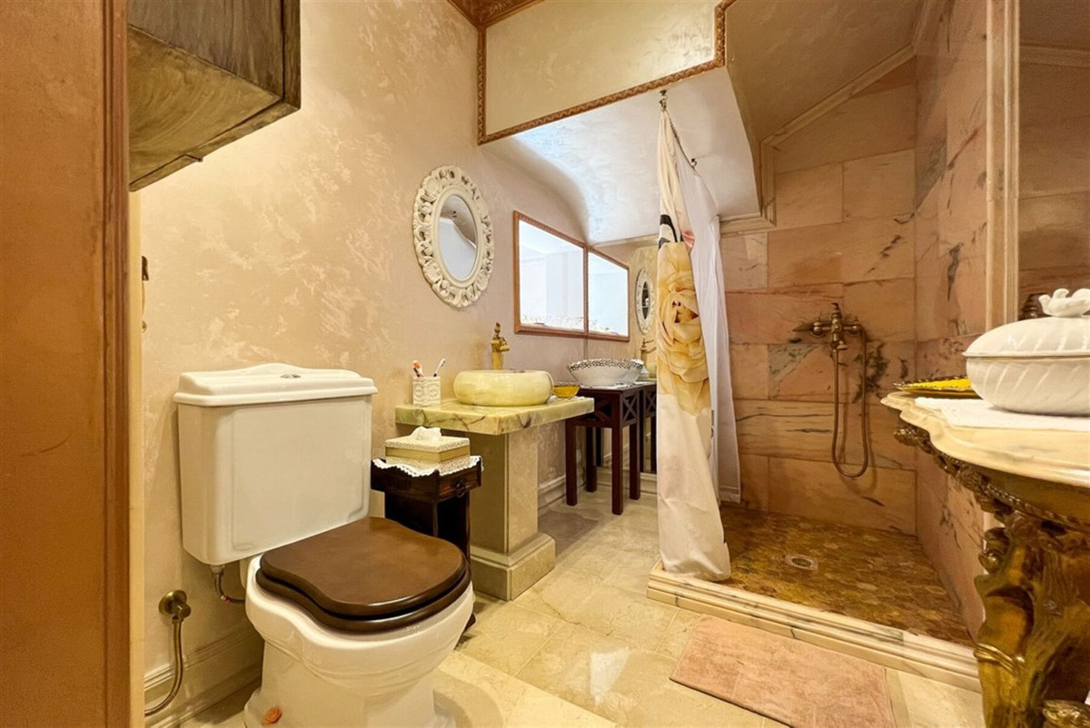 4 Bed Townhouse for sale in Calahonda Costa Del Sol, Málaga, Spain