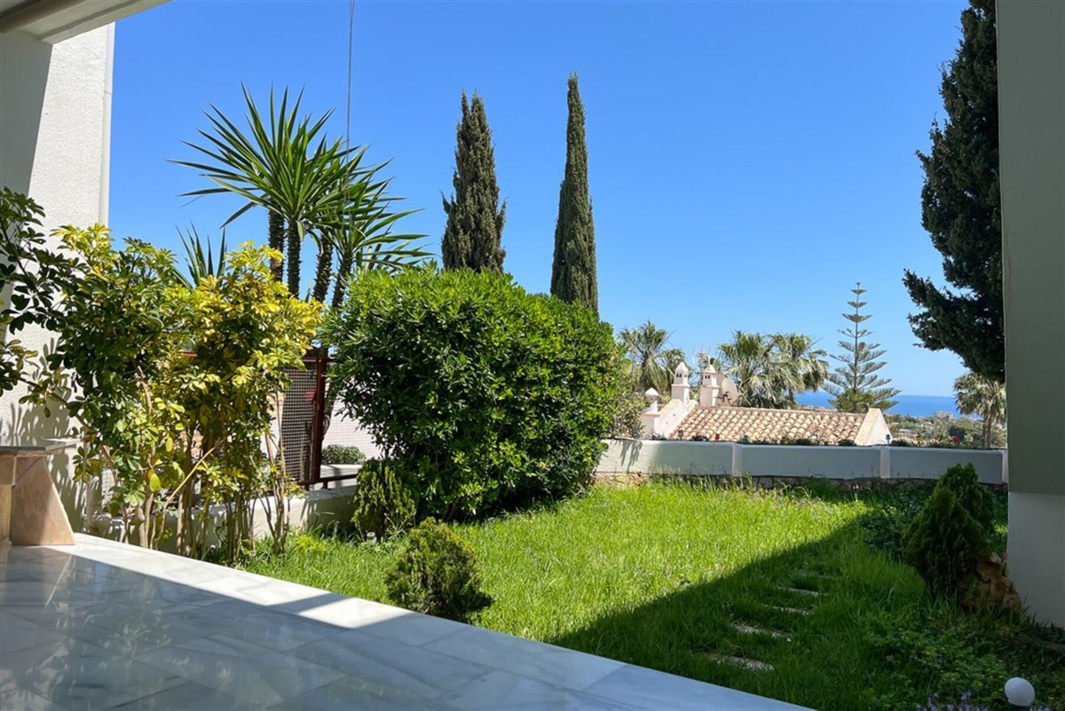4 Bed Townhouse for sale in Calahonda Costa Del Sol, Málaga, Spain