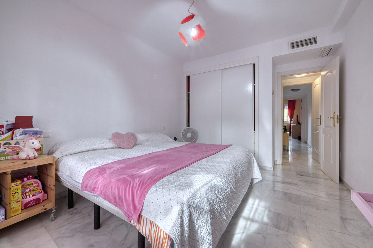 2 Bed Apartment for sale in Reserva De Marbella Costa Del Sol, Málaga, Spain