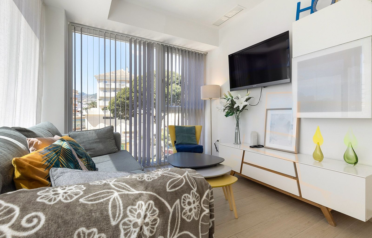 Se vende Apartamento Planta Media de 2 dormitorios en Costa Del Sol, Málaga, España