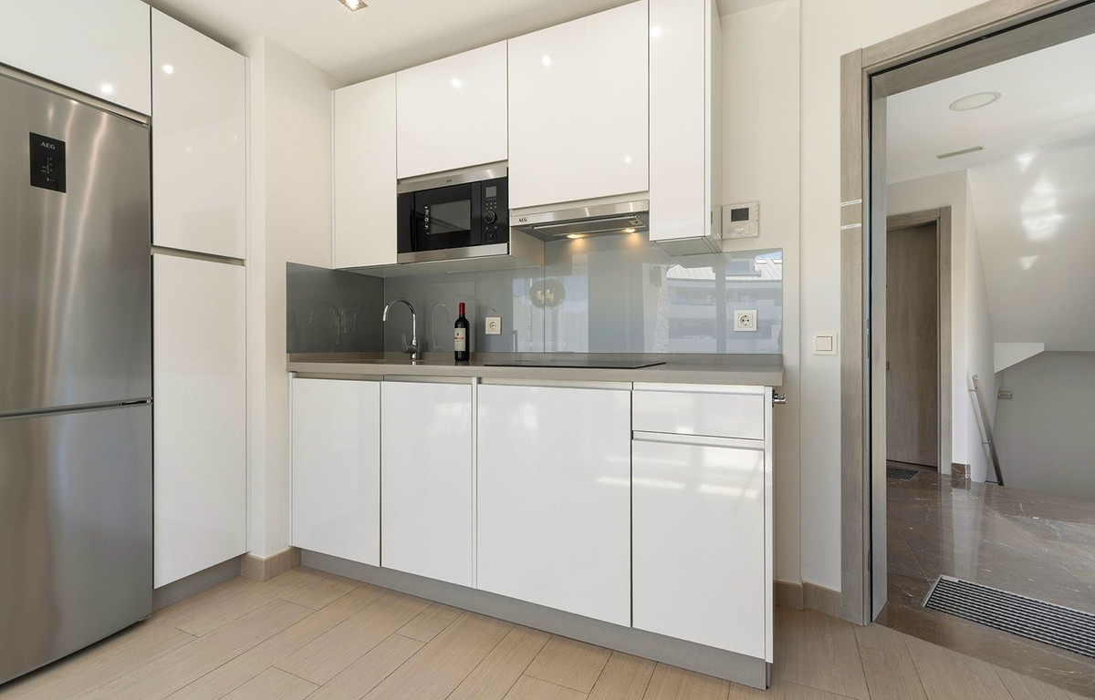 Se vende Apartamento Planta Media de 2 dormitorios en Costa Del Sol, Málaga, España