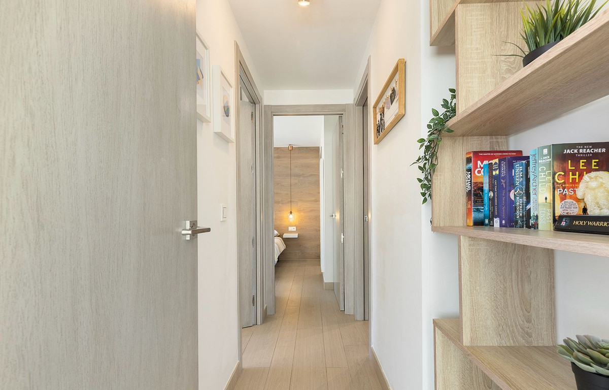 Se vende Apartamento Planta Media de 2 dormitorios en Costa Del Sol, Málaga, España