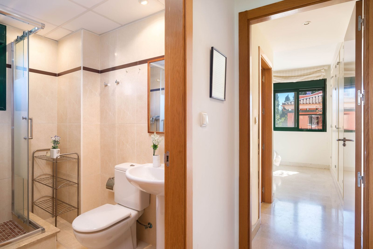2 Bed Apartment for sale in Marbesa Costa Del Sol, Málaga, Spain