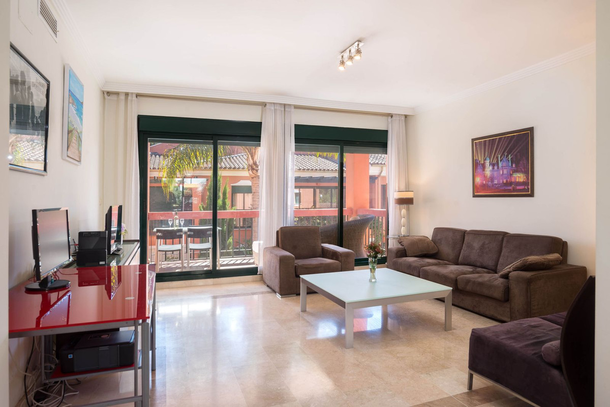 2 Bed Apartment for sale in Marbesa Costa Del Sol, Málaga, Spain