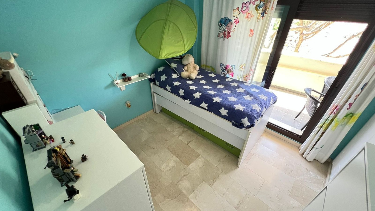 3 Bed Apartment for sale in Estepona Costa Del Sol, Málaga, Spain