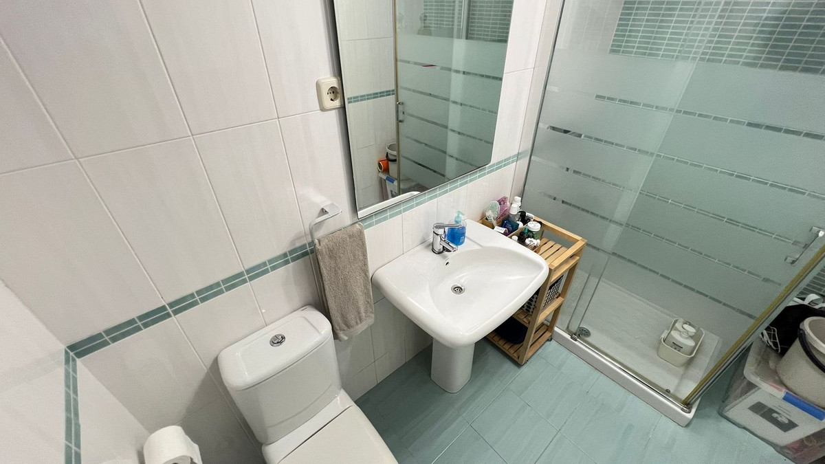 3 Bed Apartment for sale in Estepona Costa Del Sol, Málaga, Spain