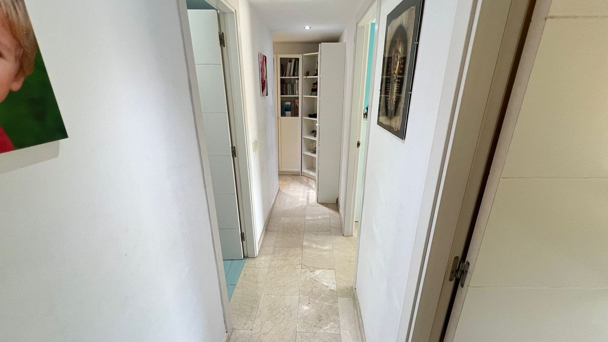 3 Bed Apartment for sale in Estepona Costa Del Sol, Málaga, Spain