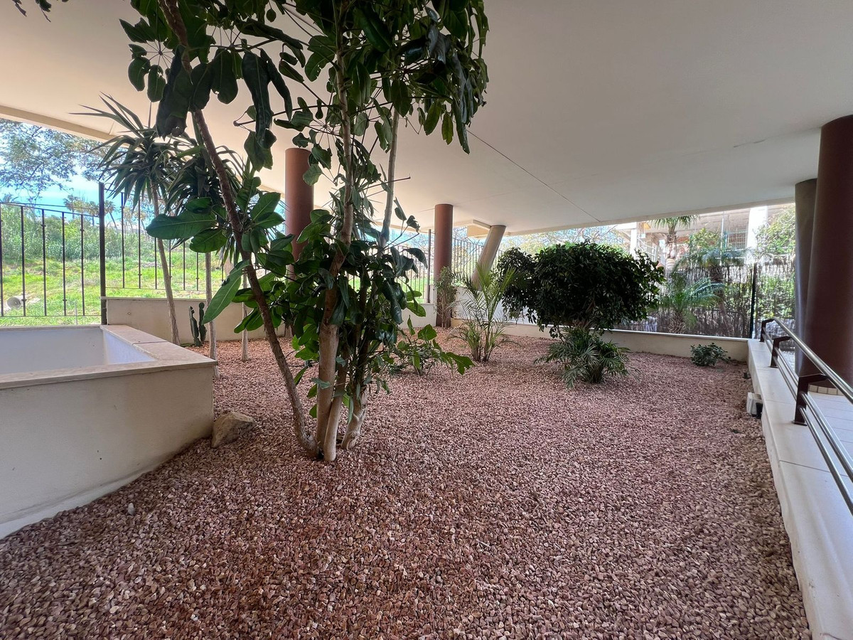 3 Bed Apartment for sale in Estepona Costa Del Sol, Málaga, Spain