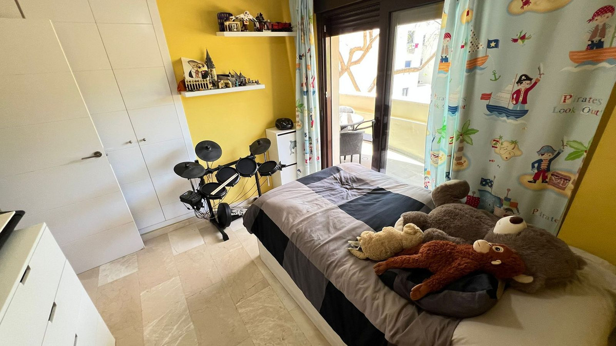 3 Bed Apartment for sale in Estepona Costa Del Sol, Málaga, Spain