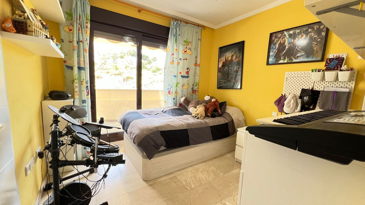 3 Bed Apartment for sale in Estepona Costa Del Sol, Málaga, Spain