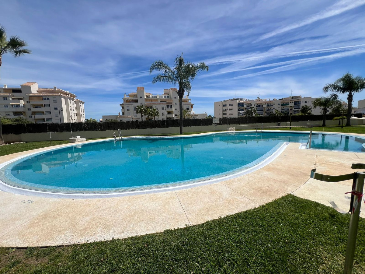 3 Bed Apartment for sale in Estepona Costa Del Sol, Málaga, Spain