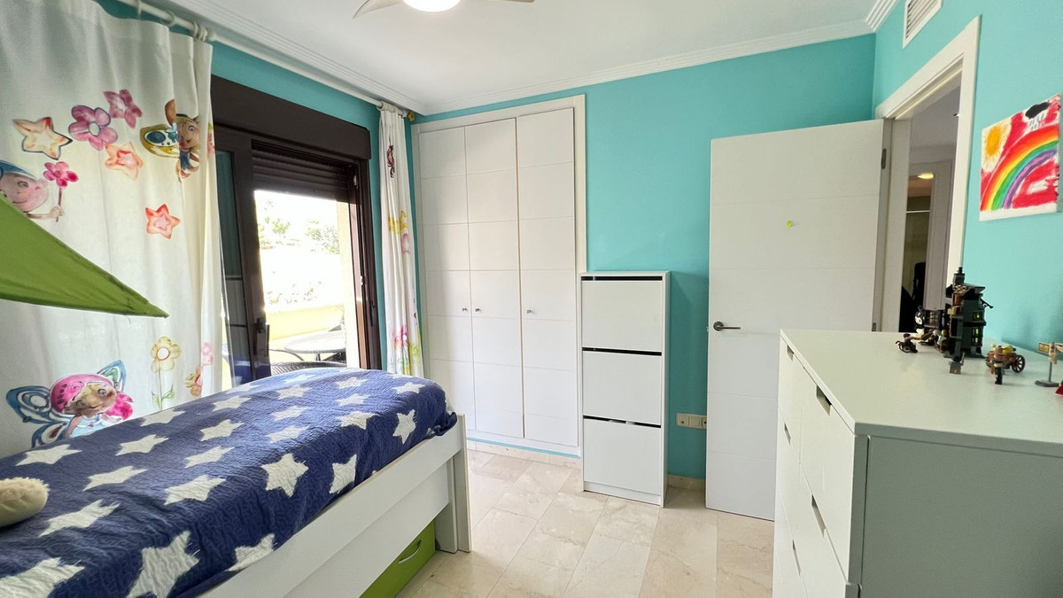 3 Bed Apartment for sale in Estepona Costa Del Sol, Málaga, Spain