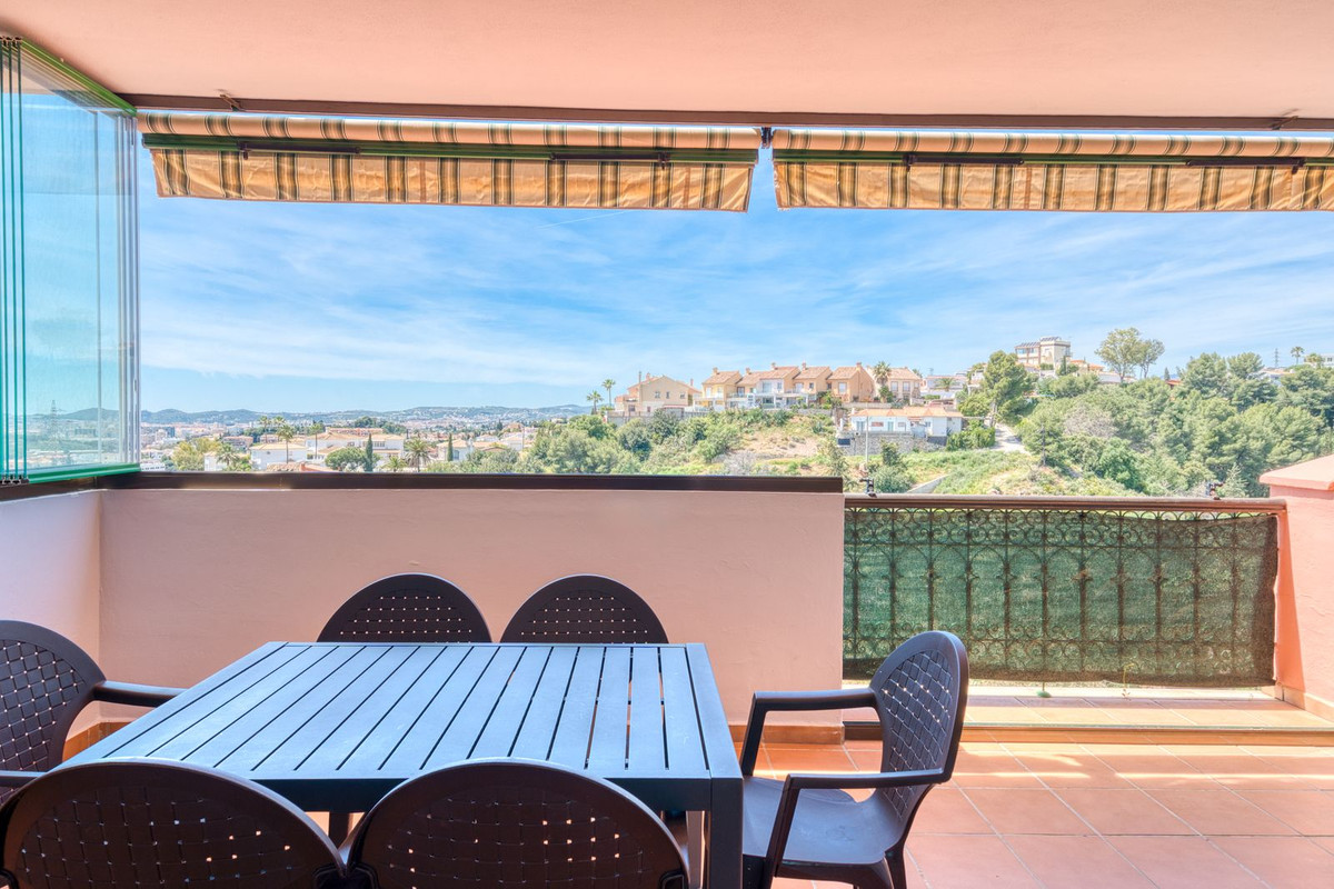 3 Bed Apartment for sale in Fuengirola Costa Del Sol, Málaga, Spain