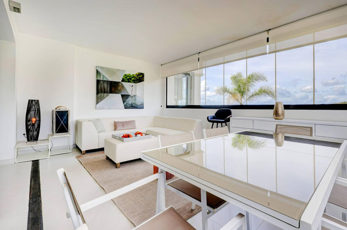 2 Bed Apartment for sale in Estepona Costa Del Sol, Málaga, Spain