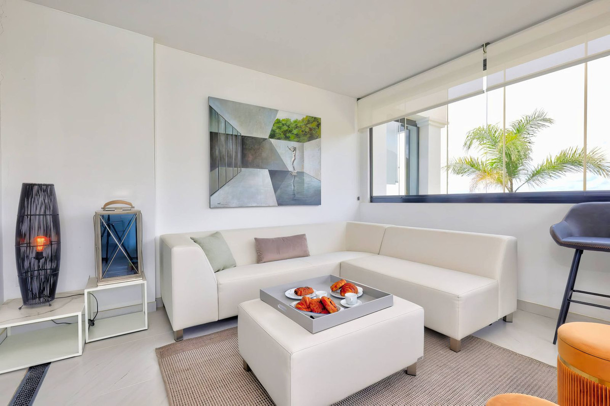 2 Bed Apartment for sale in Estepona Costa Del Sol, Málaga, Spain