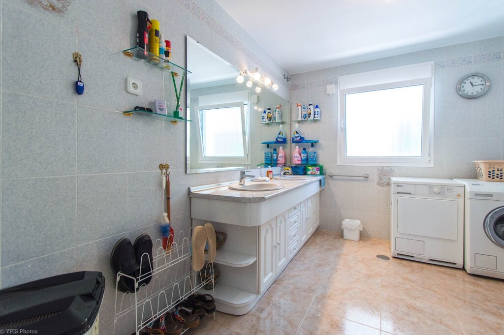 4 Bed Townhouse for sale in Valtocado Costa Del Sol, Málaga, Spain