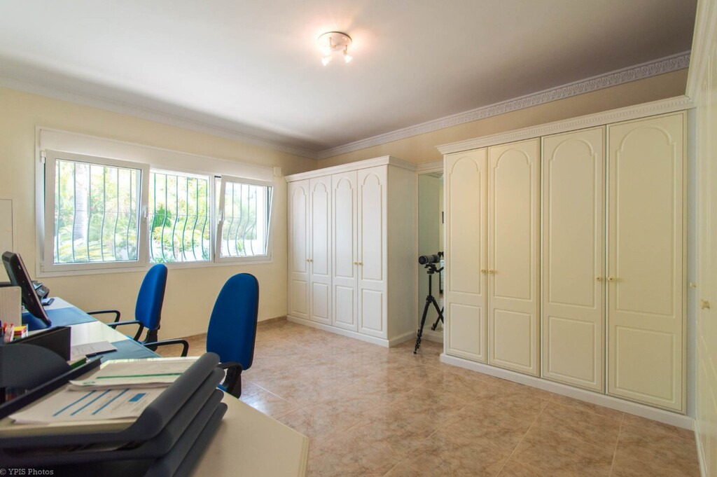 4 Bed Townhouse for sale in Valtocado Costa Del Sol, Málaga, Spain