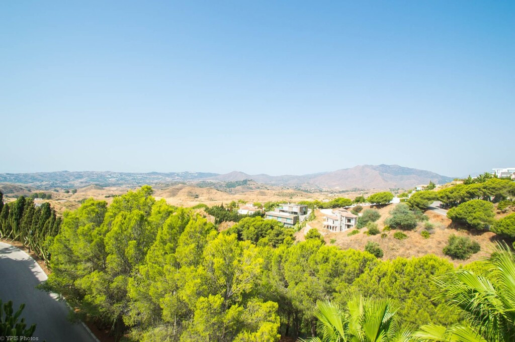 4 Bed Townhouse for sale in Valtocado Costa Del Sol, Málaga, Spain
