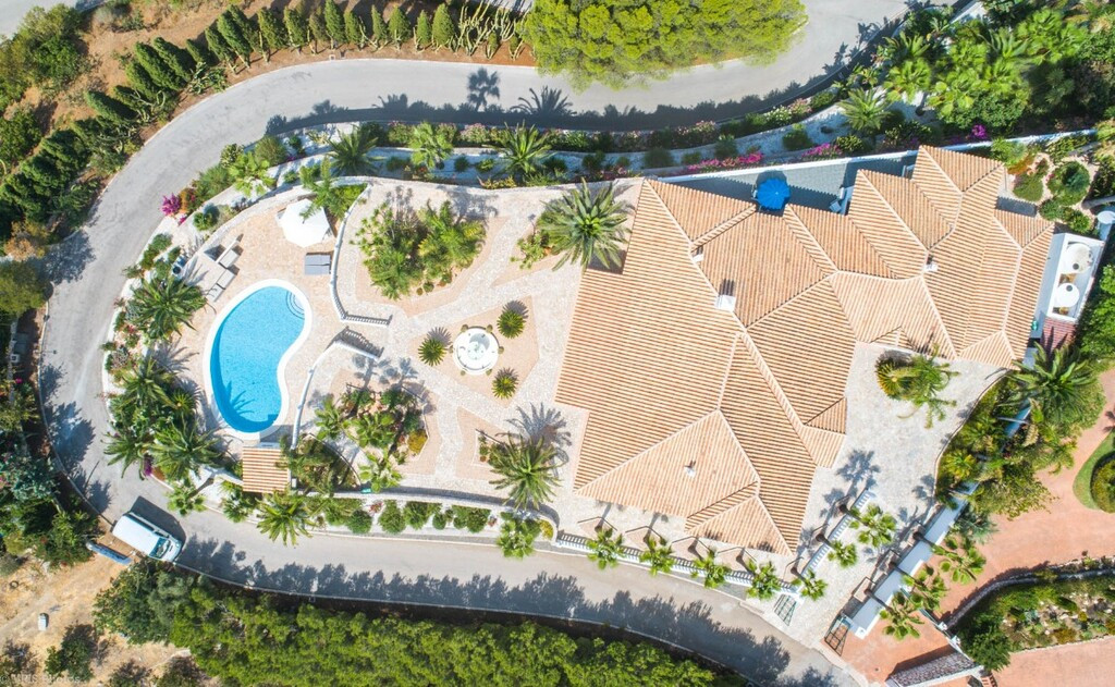 4 Bed Townhouse for sale in Valtocado Costa Del Sol, Málaga, Spain