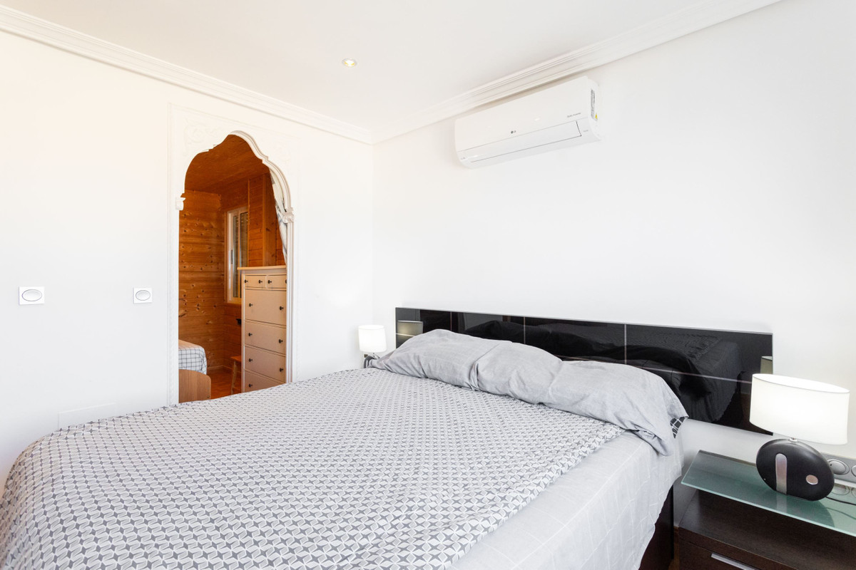 Se vende Apartamento Planta Media de 3 dormitorios en Costa Blanca, Alicante, España
