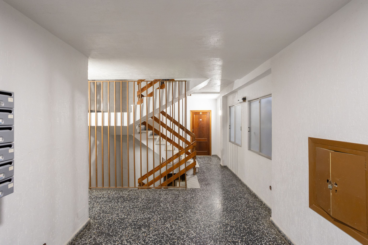 Se vende Apartamento Planta Media de 3 dormitorios en Costa Blanca, Alicante, España
