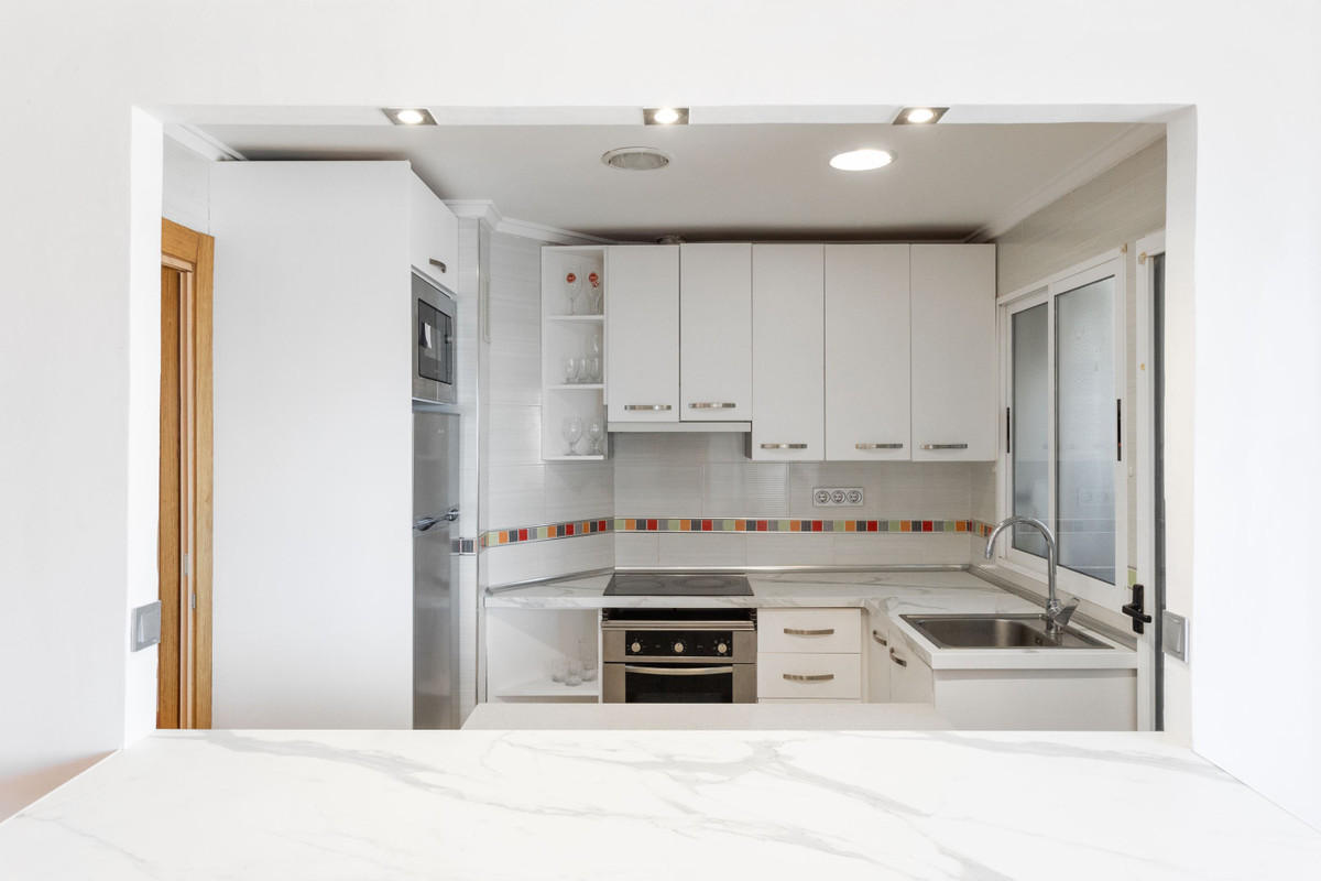 Se vende Apartamento Planta Media de 3 dormitorios en Costa Blanca, Alicante, España