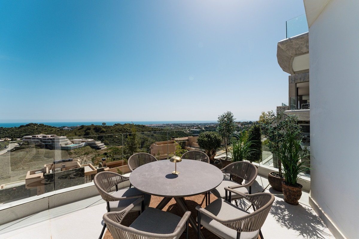 3 Bed Apartment for sale in Benahavís Costa Del Sol, Málaga, Spain